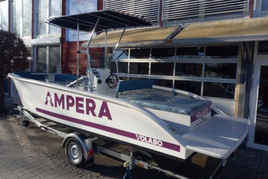 Ampera, le bateau électrique prototype de Volabo
