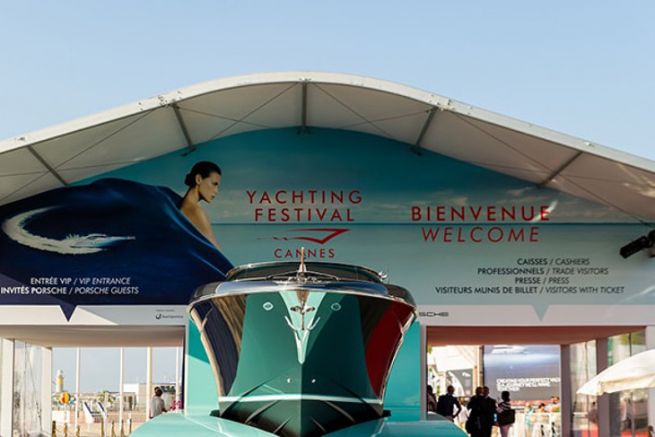 Ingresso al Cannes Yachting Festival nel 2016