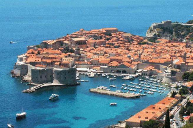 Il porto di Dubrovnik in Croazia, destinazione di punta per le crociere nel 2017