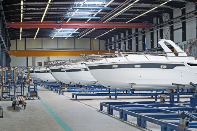 Stabilimento di Bavaria Yachts a Giebelstadt