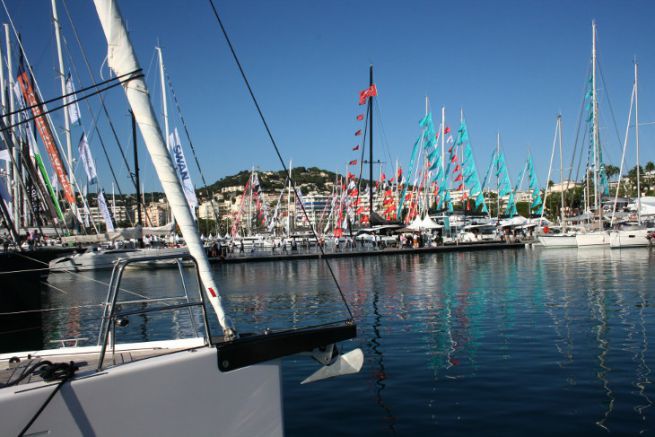Le barche a vela si insediano a Port Canto per il Festival di Cannes Yachting
