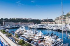 Yacht nel porto di Monaco