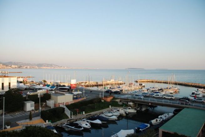 Port du Bal a Cannes