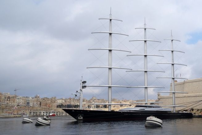 Il Maltese Falcon  uno degli yacht pi famosi di Perini Navi
