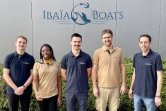 Il team di Ibaa Boats lancia la produzione della sua prima barca