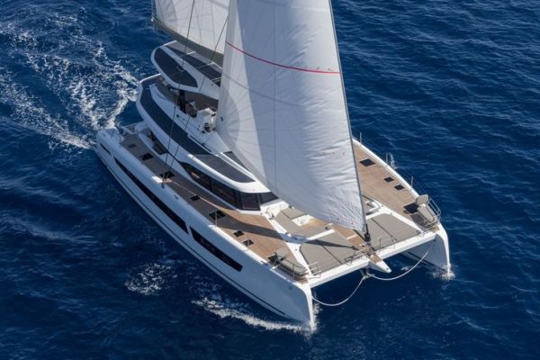 Fountaine Pajot rafforza la propria presenza in Grecia