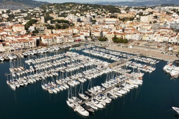 Il vecchio porto di Cannes